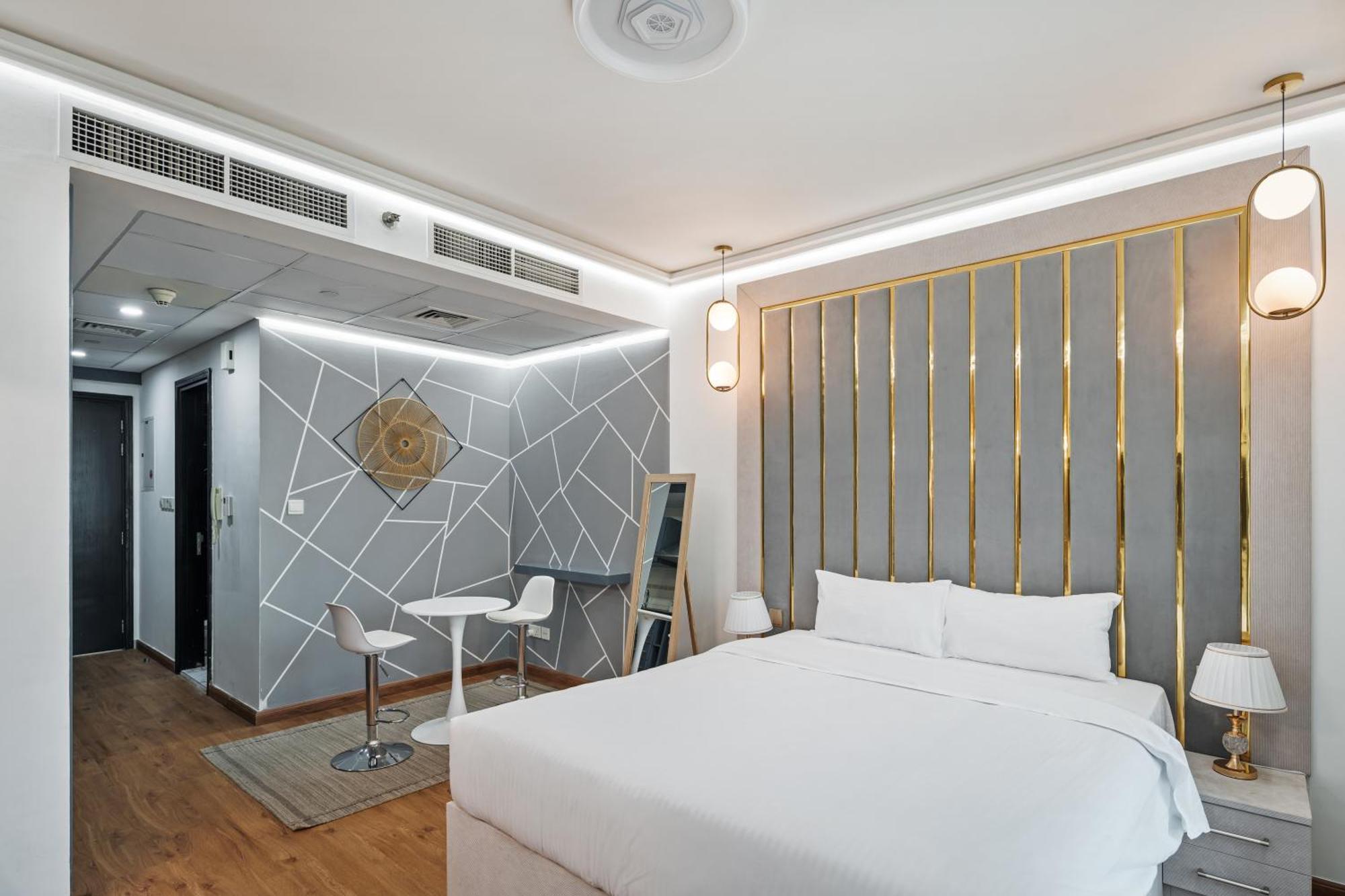 Splendid Close To Jbr * دبي